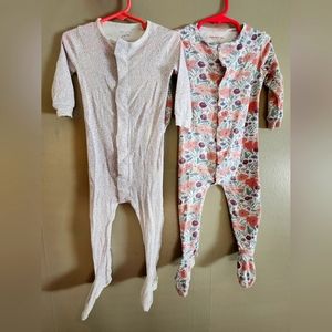 2 Magnetic Me footies size 18/24mo
